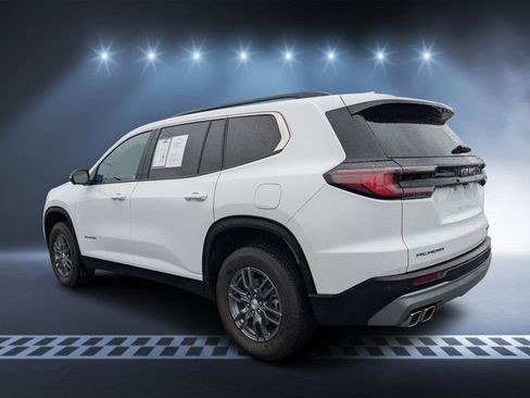 Used 2025 GMC Acadia Elevation image 5