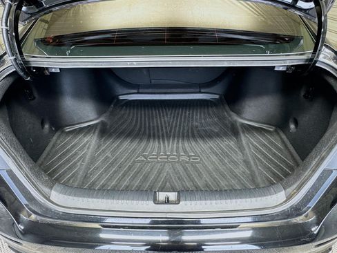 Used 2025 Honda Accord Sport image 18