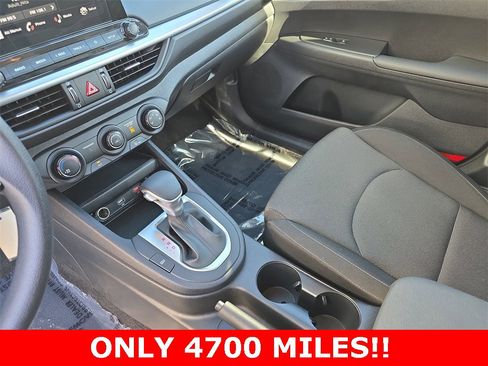 Used 2024 Kia Forte LXS w/ LXS Technology Package image 25