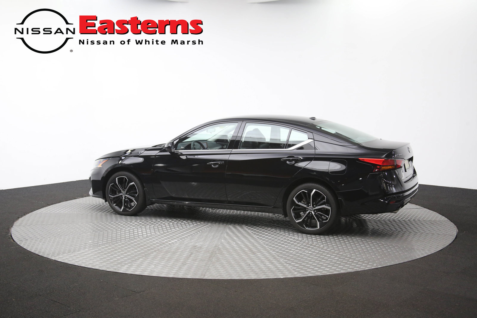 Used 2025 Nissan Altima 2.5 SR AWD/4WD image 61