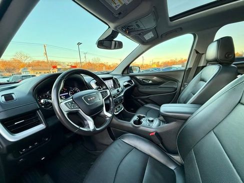 Used 2022 GMC Terrain SLT w/ Infotainment Package II image 15