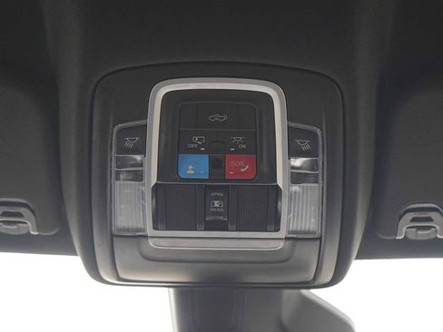 Used 2025 RAM 1500 Laramie AWD/4WD image 25