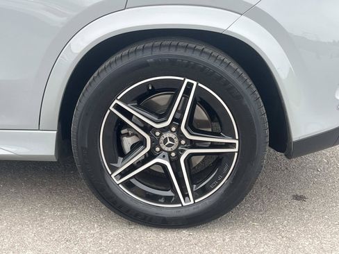 Used 2024 Mercedes-Benz GLE 450 4MATIC image 11