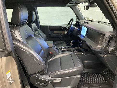 Used 2025 Ford Bronco Badlands AWD/4WD image 25