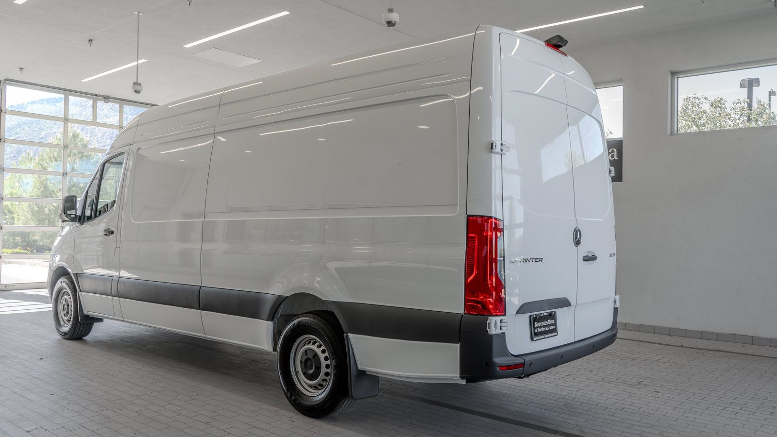 Used 2026 Mercedes-Benz Sprinter 2500 image 13