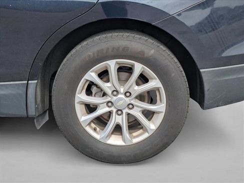 Used 2020 Chevrolet Equinox LS w/ LS Convenience Package image 9