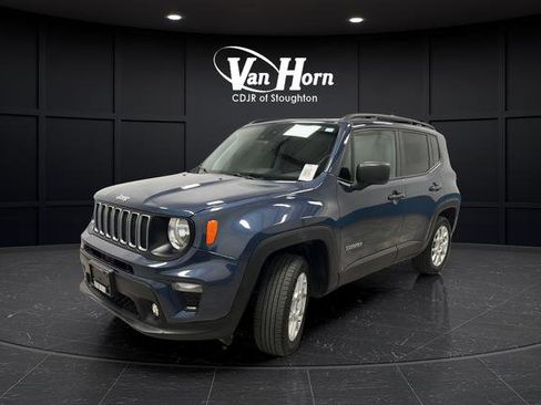Used 2022 Jeep Renegade Latitude AWD/4WD image 3