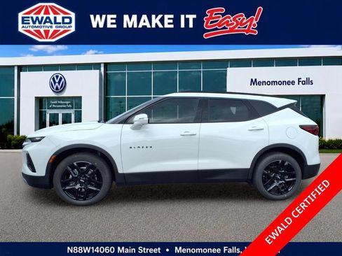 Used 2022 Chevrolet Blazer LT w/ Sound & Technology Package AWD/4WD image 4