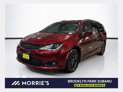 Used 2020 Chrysler Pacifica Touring-L w/ S Appearance Package