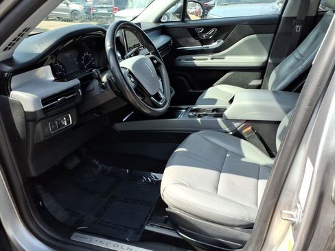 Used 2022 Lincoln Corsair AWD w/ Premium Package image 10