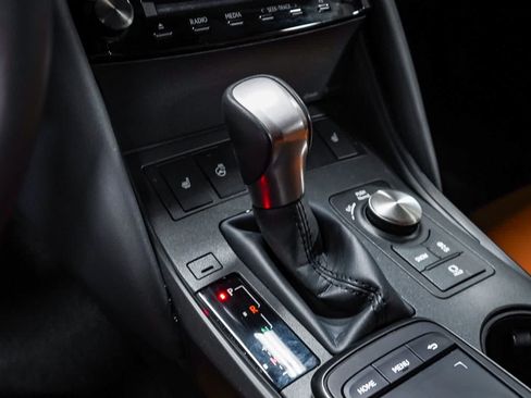 Used 2025 Lexus IS 300 F Sport RWD image 21