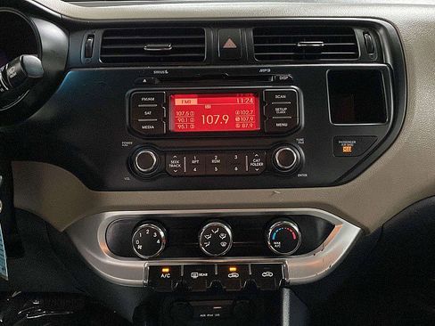 Used 2015 Kia Rio LX image 20