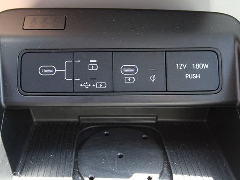 Used 2024 Hyundai Kona Limited AWD/4WD image 30