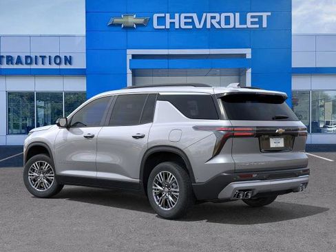 New 2026 Chevrolet Traverse LT w/ Driver Confidence Package image 3