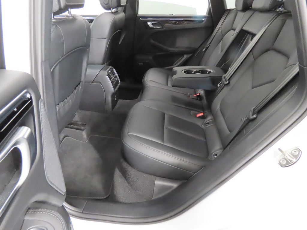 Used 2021 Porsche Macan S AWD/4WD image 45