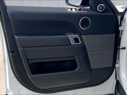 Used 2020 Land Rover Range Rover Sport HSE image 27