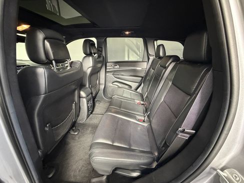Used 2014 Jeep Grand Cherokee Limited w/ Luxury Group II AWD/4WD image 29