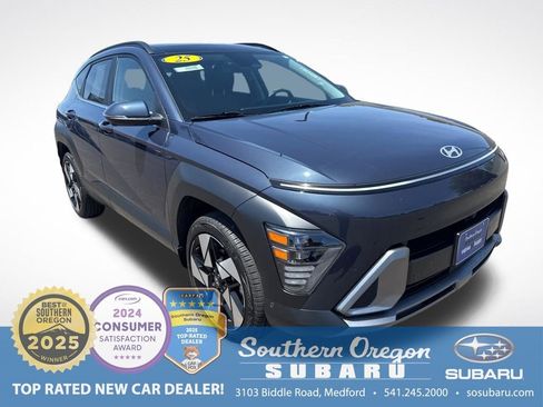 Used 2025 Hyundai Kona Limited AWD/4WD image 1