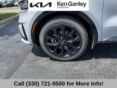 Certified 2023 Kia Sorento SX FWD image 17