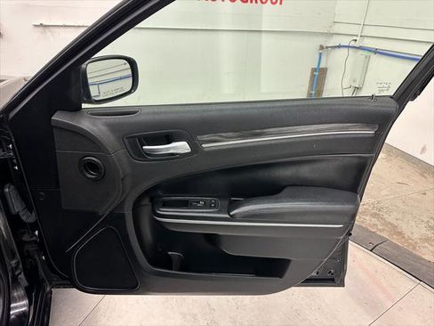 Certified 2021 Chrysler 300 Touring image 26