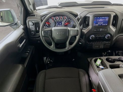 Used 2025 Chevrolet Silverado 1500 Custom Trail Boss AWD/4WD image 19