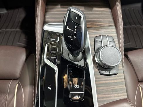 Used 2023 BMW 540i xDrive w/ M Sport Package AWD/4WD image 41