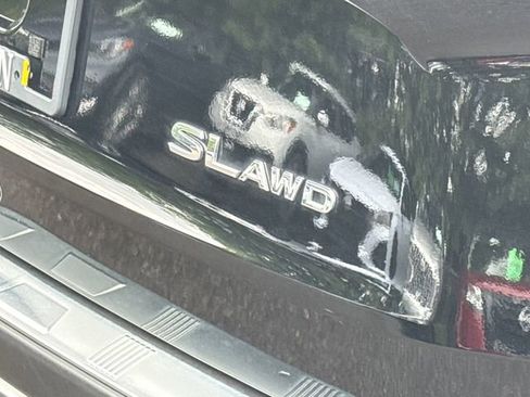 Used 2022 Nissan Rogue SL w/ SL Premium Package image 34