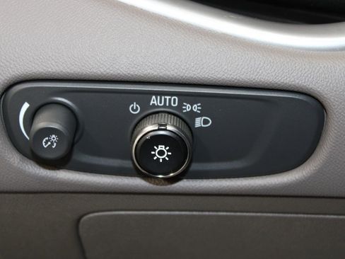 Used 2017 Chevrolet Malibu LS image 28