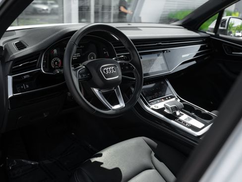 Certified 2025 Audi Q7 3.0T Premium Plus w/ Premium Plus Package AWD/4WD image 10
