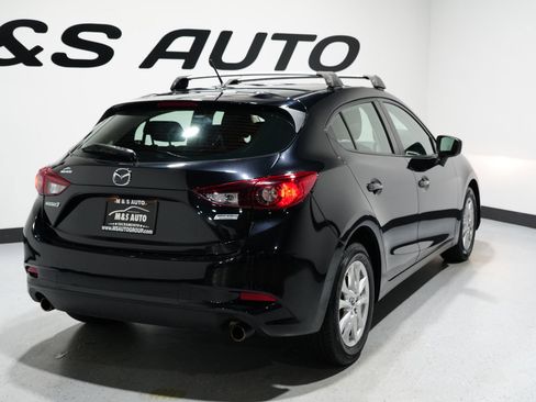 Used 2018 MAZDA MAZDA3 Sport image 8