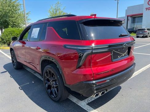 Used 2025 Chevrolet Traverse RS AWD/4WD image 3