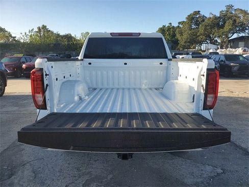New 2026 GMC Sierra 1500 Elevation image 10