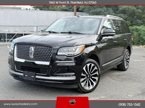 Used 2022 Lincoln Navigator Reserve AWD/4WD image 1