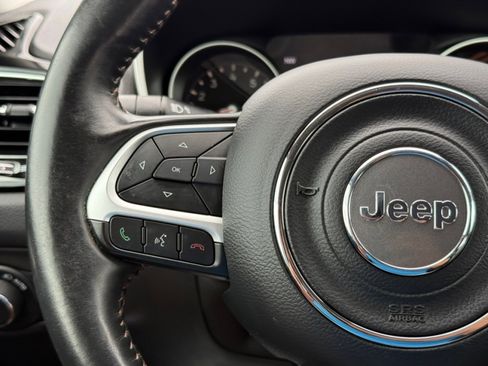 Used 2018 Jeep Compass Limited w/ Navigation Group image 24