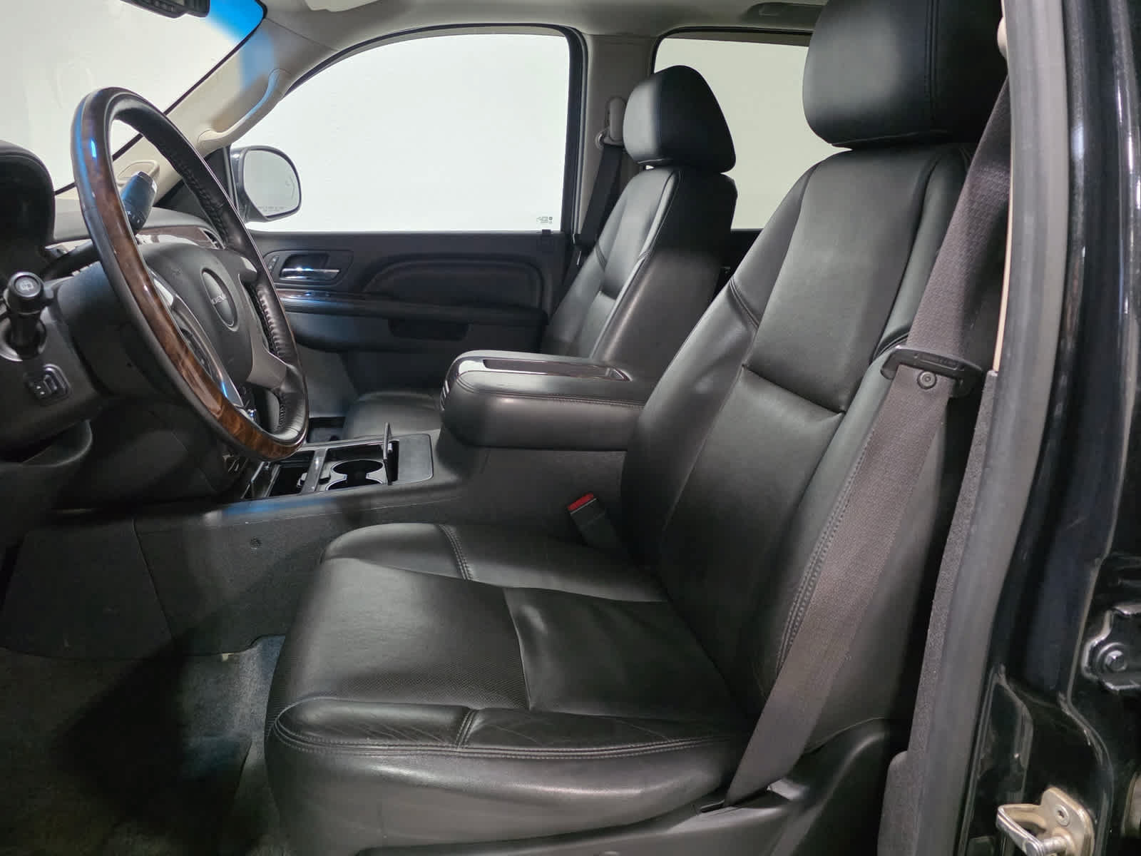 Used 2012 GMC Yukon Denali AWD/4WD image 11