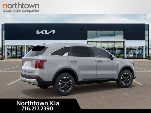 New 2025 Kia Sorento S image 7