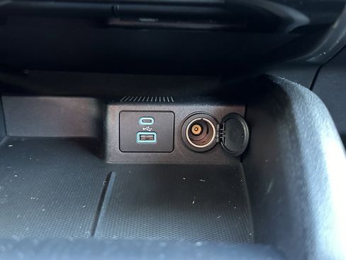 Used 2022 Ford Escape SE w/ Convenience Package image 30