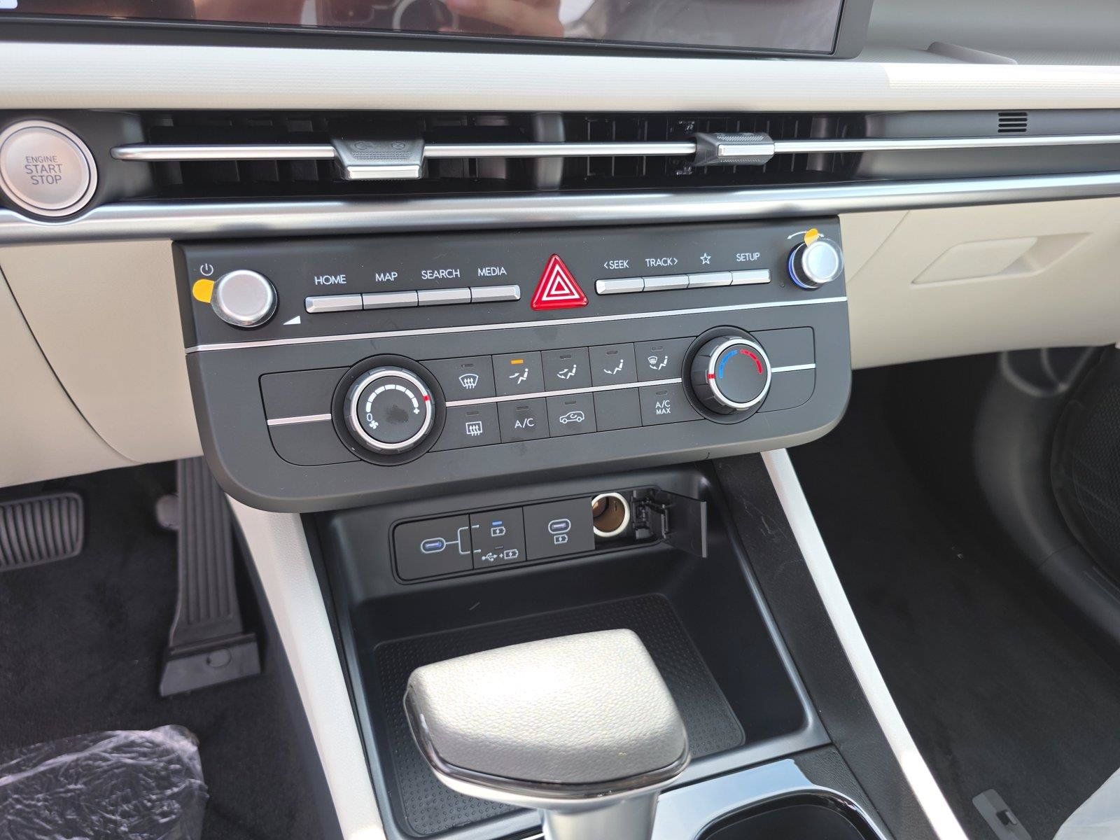 New 2026 Hyundai Tucson SE AWD/4WD image 17