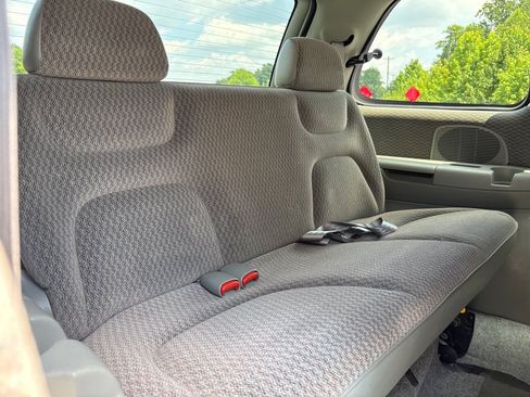 Used 2000 Dodge Caravan SE FWD image 14
