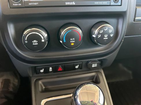 Used 2016 Jeep Patriot Latitude w/ Trailer Tow Prep Group AWD/4WD image 54