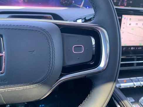 New 2025 Lincoln Nautilus Reserve image 25