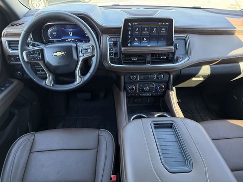 Used 2024 Chevrolet Tahoe High Country w/ Premium Package image 2