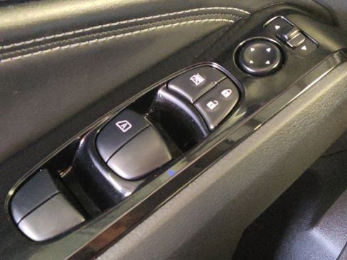 Used 2023 Nissan Altima 2.5 SV w/ SV Premium Package FWD image 27