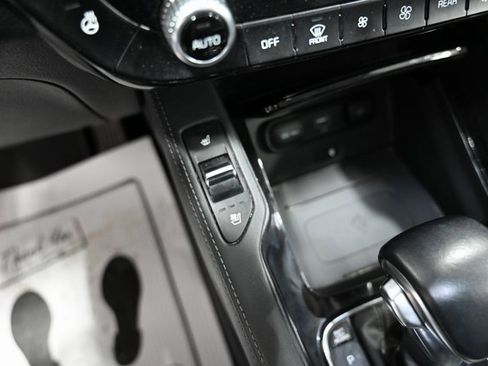 Used 2020 Kia Telluride EX image 23