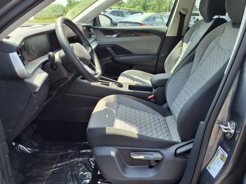 New 2025 Volkswagen Tiguan S w/ 18" Wheel Package image 4