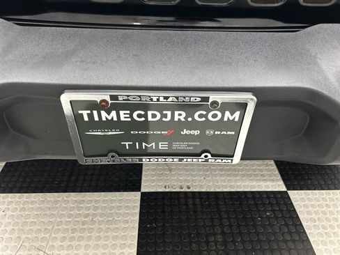 Used 2022 Jeep Wrangler Unlimited Sport image 9