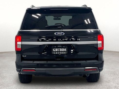 Used 2024 Ford Expedition XLT RWD image 4