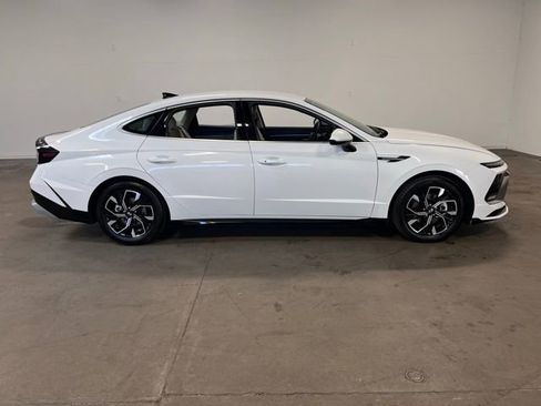 Used 2024 Hyundai Sonata SEL image 2