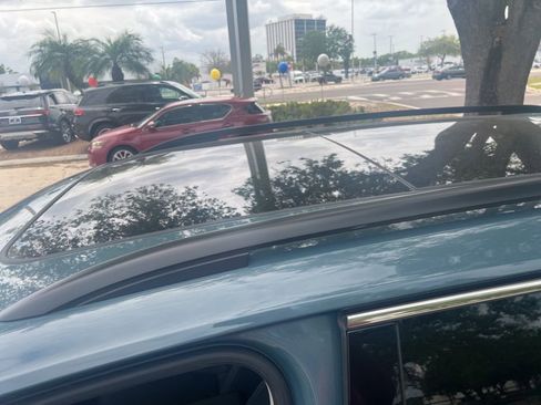 Used 2019 Volkswagen Tiguan SE w/ Panoramic Sunroof Package image 3