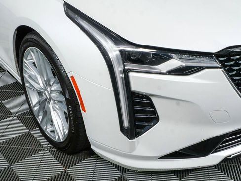 Used 2021 Cadillac CT4 Premium Luxury RWD image 36